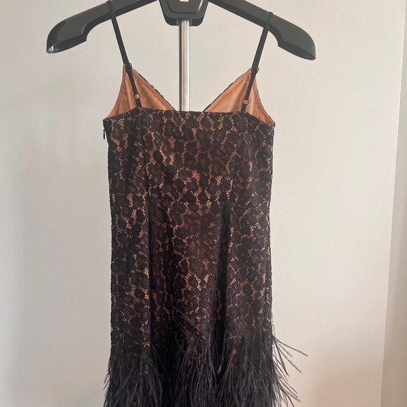 Michael Kors Feather Embellished Corded Lace Dress Size XXS - Picture 5 of 11
